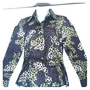 Pinko animal print buttoned blouse made in Italy